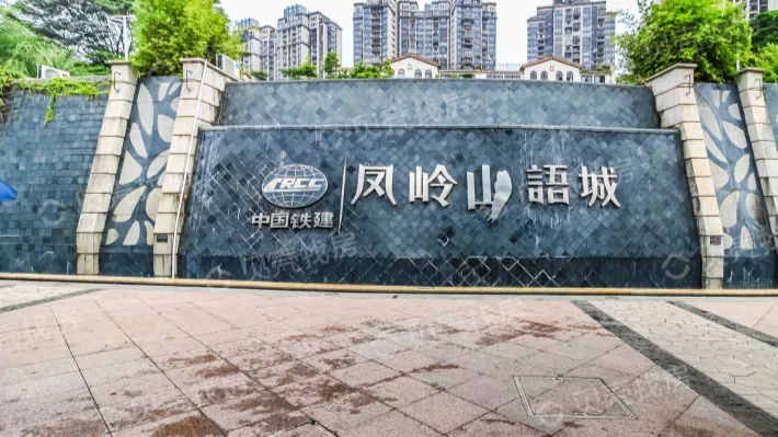 《因為有愛(ài)·所以重涂》系列故事第27期│70%墻面嚴重霉變很苦惱，悅崢4天為你再造新家